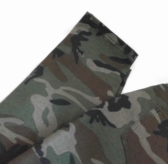 Anthropology AVEC LES FILLES camo pants - Picture 3 of 4